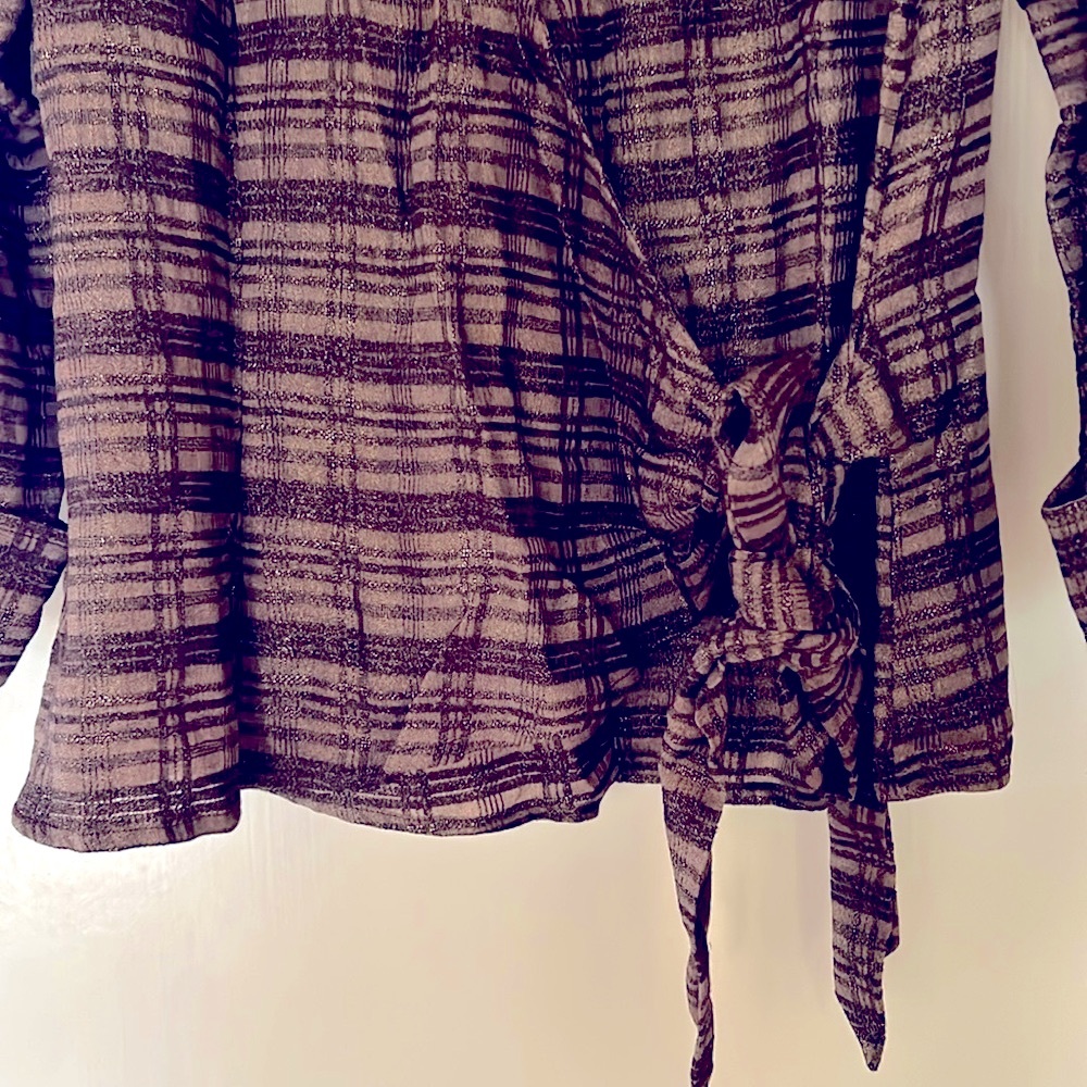 NWOT. Coldwater Creek brown shimmer striped linen blend summer evening blouse. - Picture 3 of 8